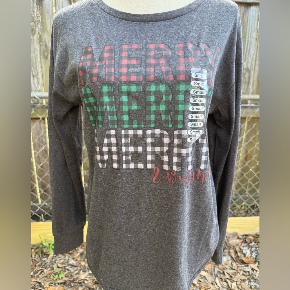 Southern Grace Gray Long Sleeve Merry Graphic Top